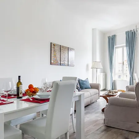 Apartment Lungarno Elegant With Panoramic Balcony Pisa