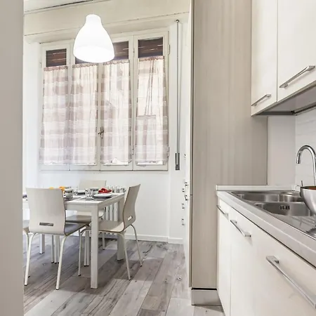 아파트 Guesthost - Lungarno Elegant With Panoramic Balcony *