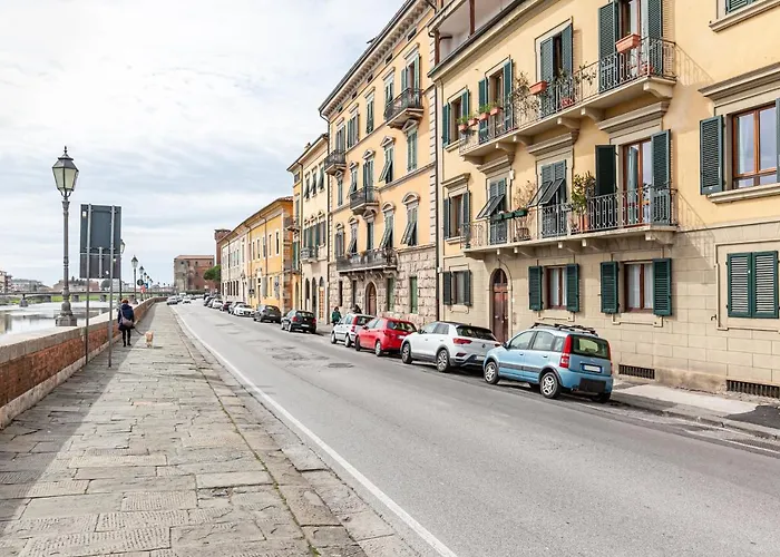 Guesthost - Lungarno Elegant With Panoramic Balcony * Pisa