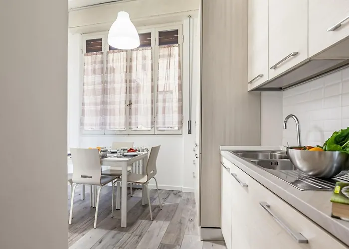 Apartamento Guesthost - Lungarno Elegant With Panoramic Balcony *